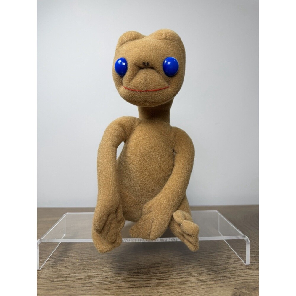 Vintage 1982 E.T. Extra Terrestrial 8” Plush Kamar Show Time Korea